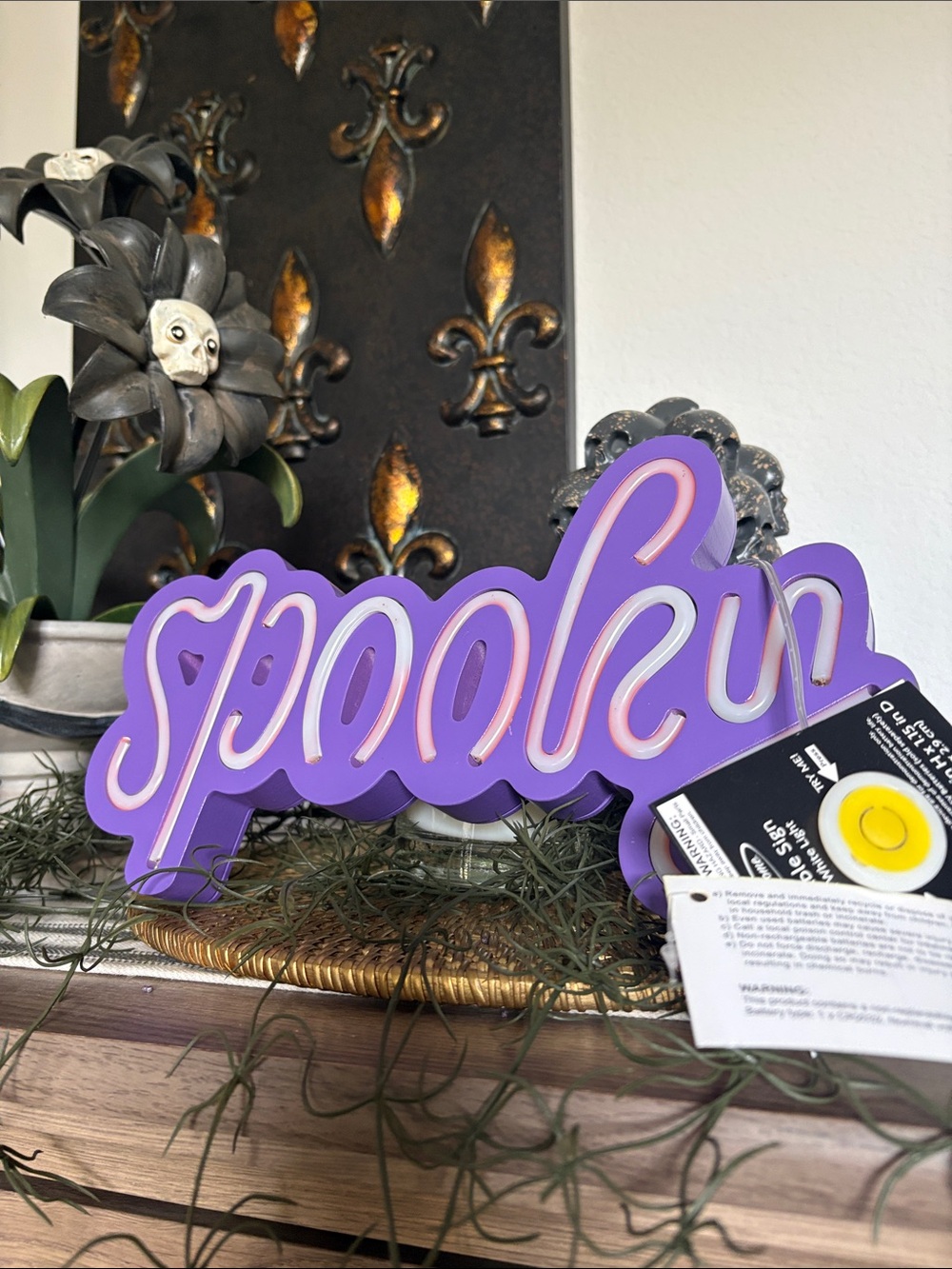 🆕”Spooky” LED Light Up Table Sign - Picture 3 of 6